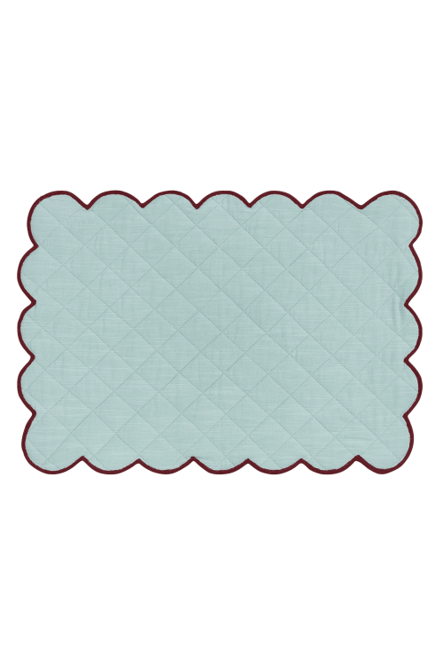 Frosty Scalloped Placemat