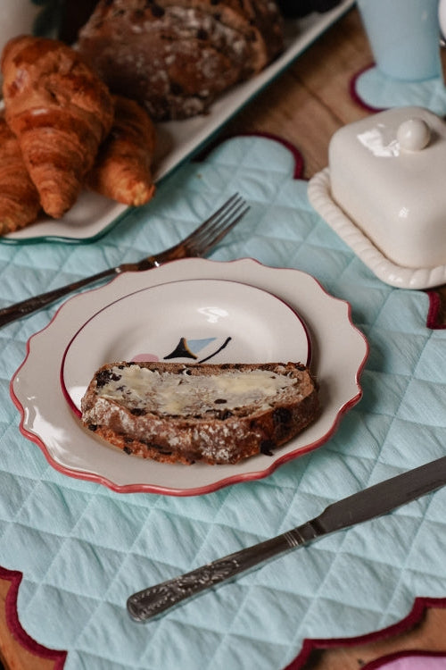 Frosty Scalloped Placemat