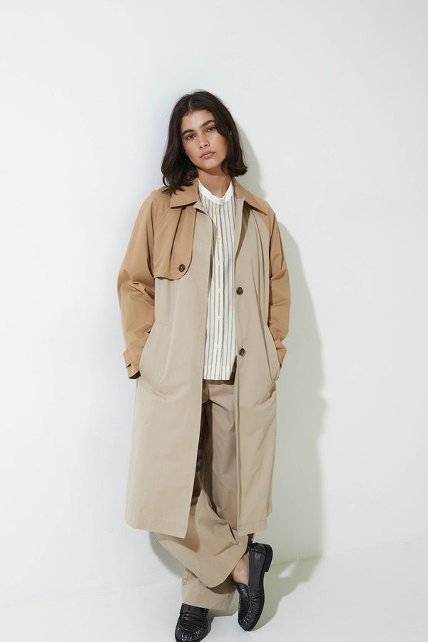 Louise Trench Coat in Sand