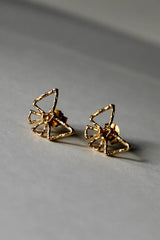 Bow Studs in Gold