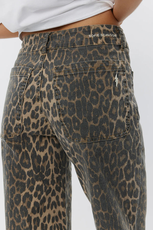 Leopard Jean