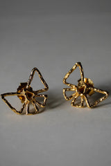 Bow Studs in Gold