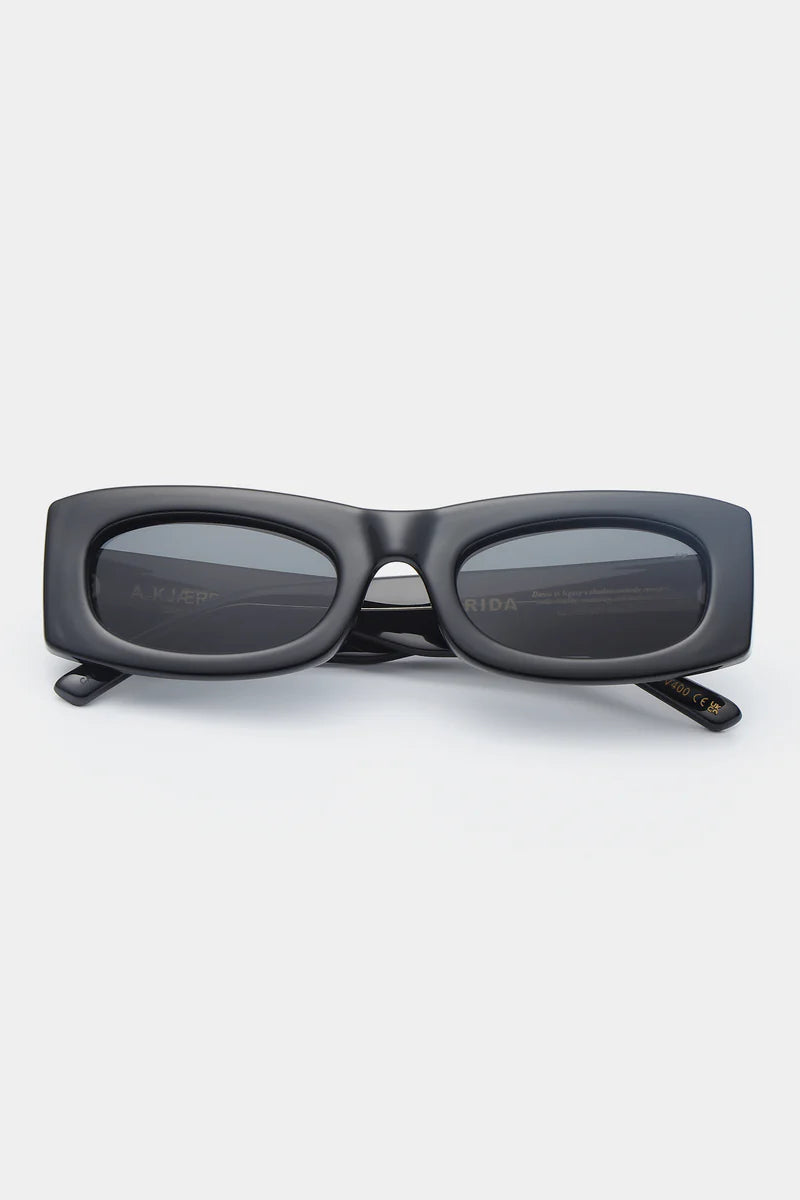Frida Sunglasses in Black
