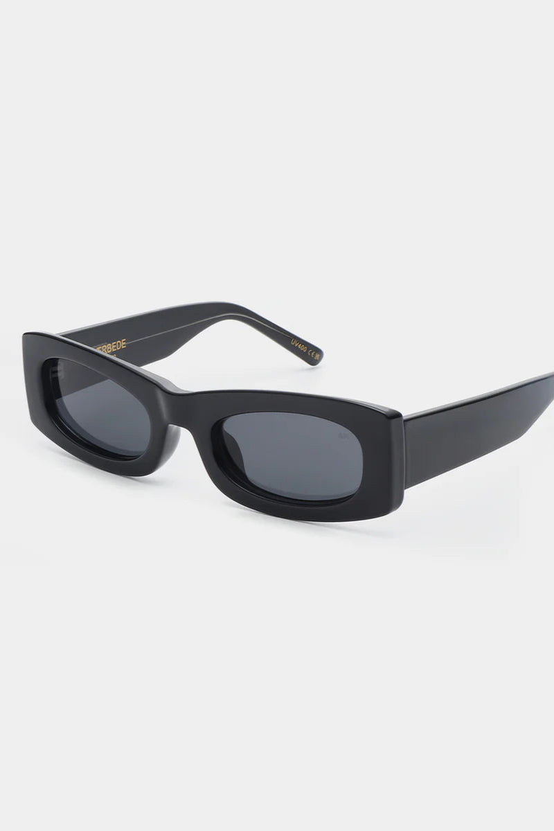 Frida Sunglasses in Black