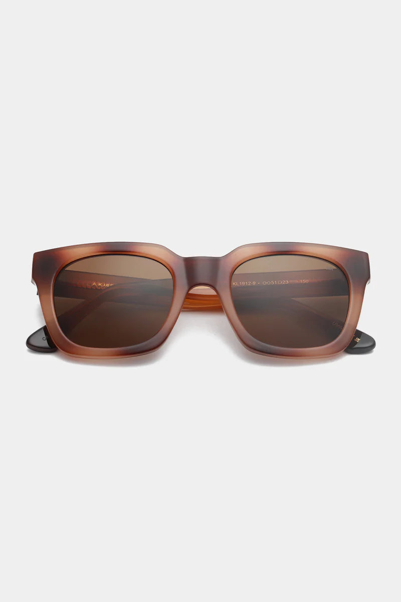 Nancy Sunglasses in Demi Brown