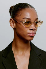 Winnie Sunglasses in Ecru Transparent