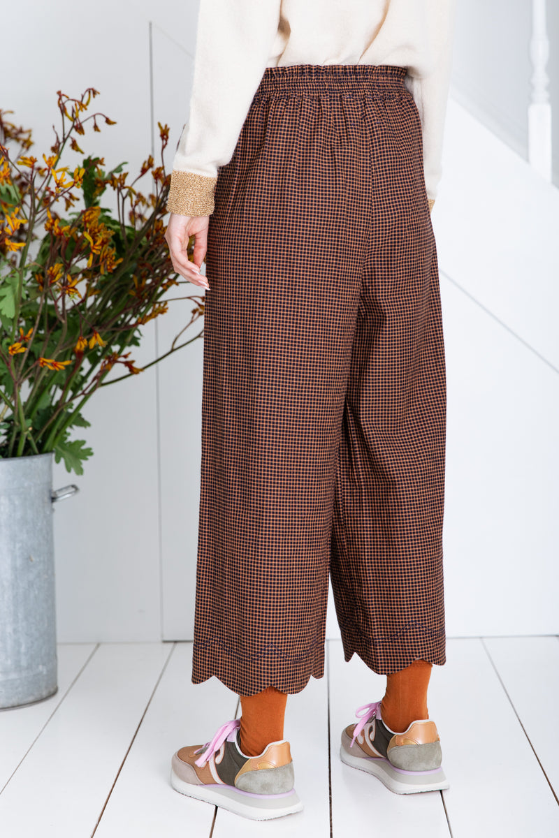 Aide Trousers in Midnight Tan