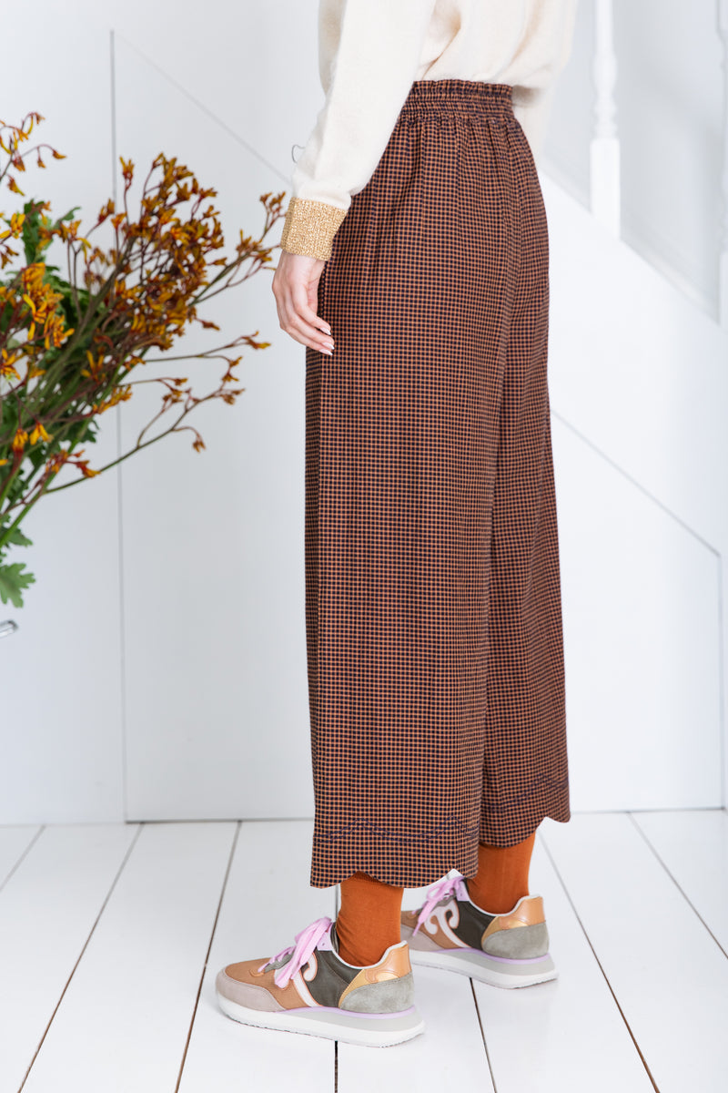Aide Trousers in Midnight Tan