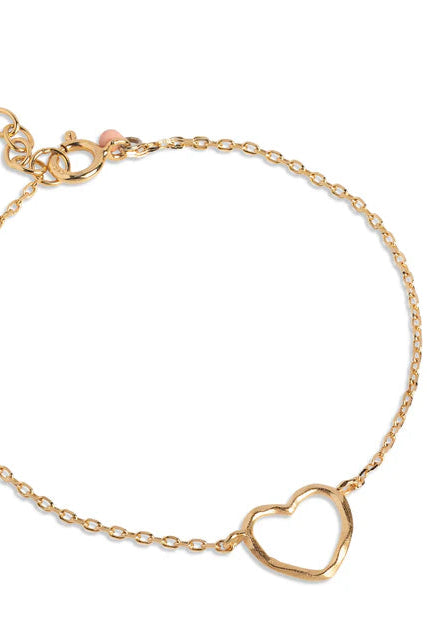 Hammered Heart Bracelet in Gold