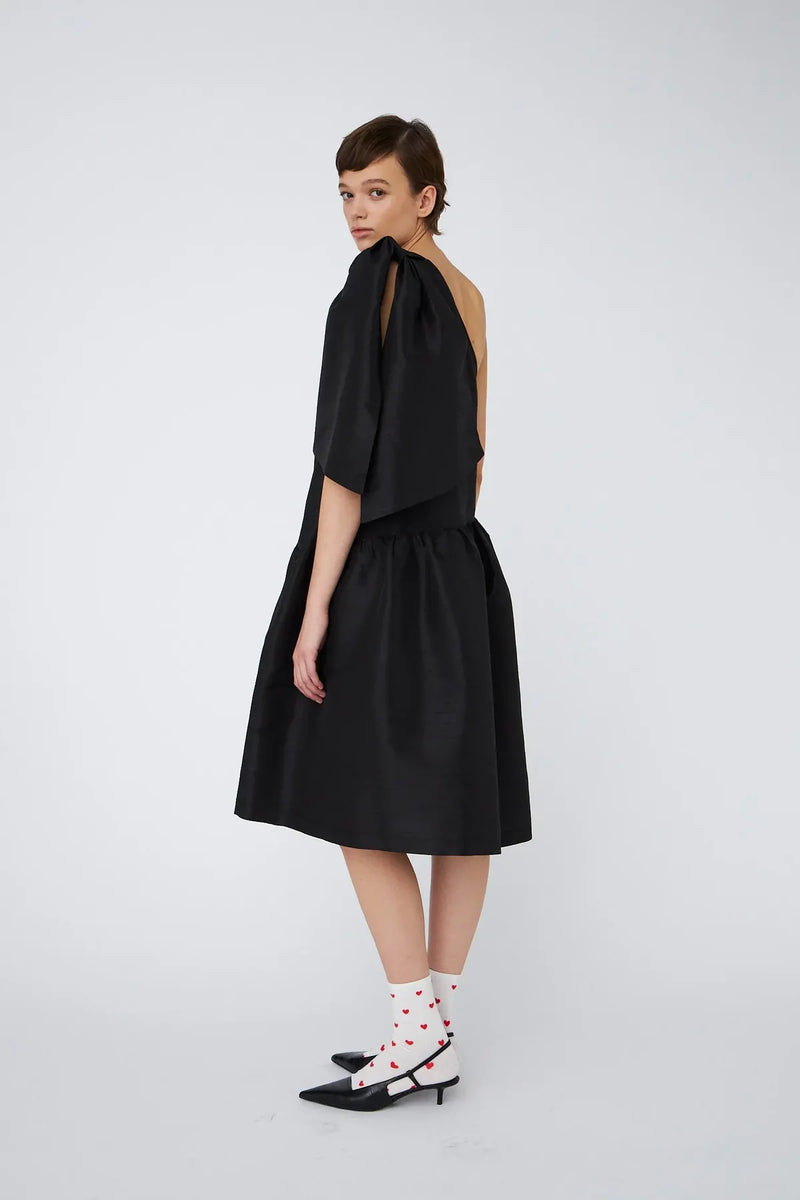 One Shoulder Bow Dress in Black