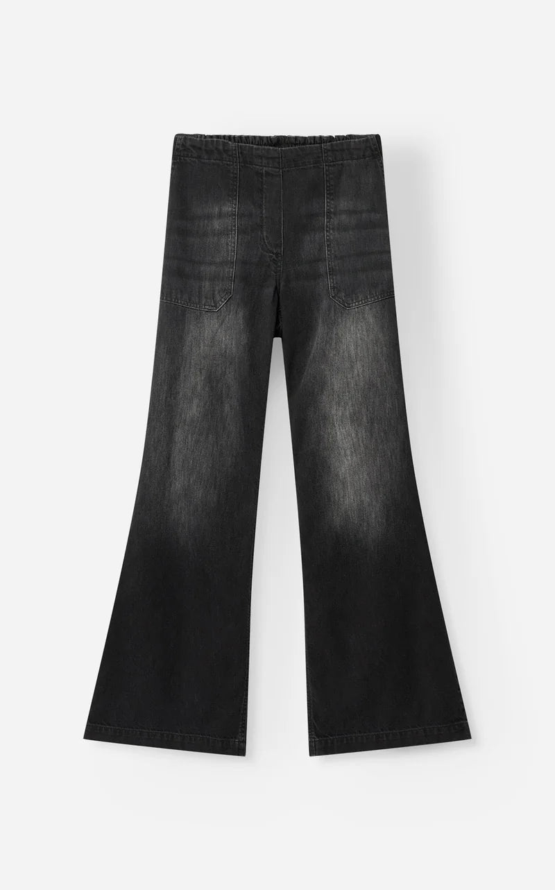 Darling Jean in Black