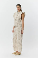 Farah Frill Sleeve Vest in Rose Florals