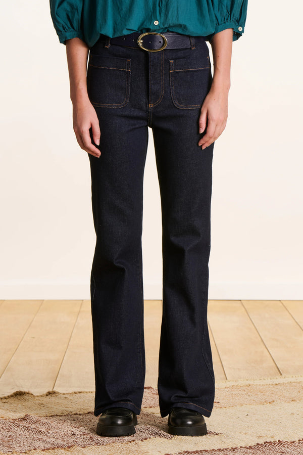Bootcut Jean in Dark Denim
