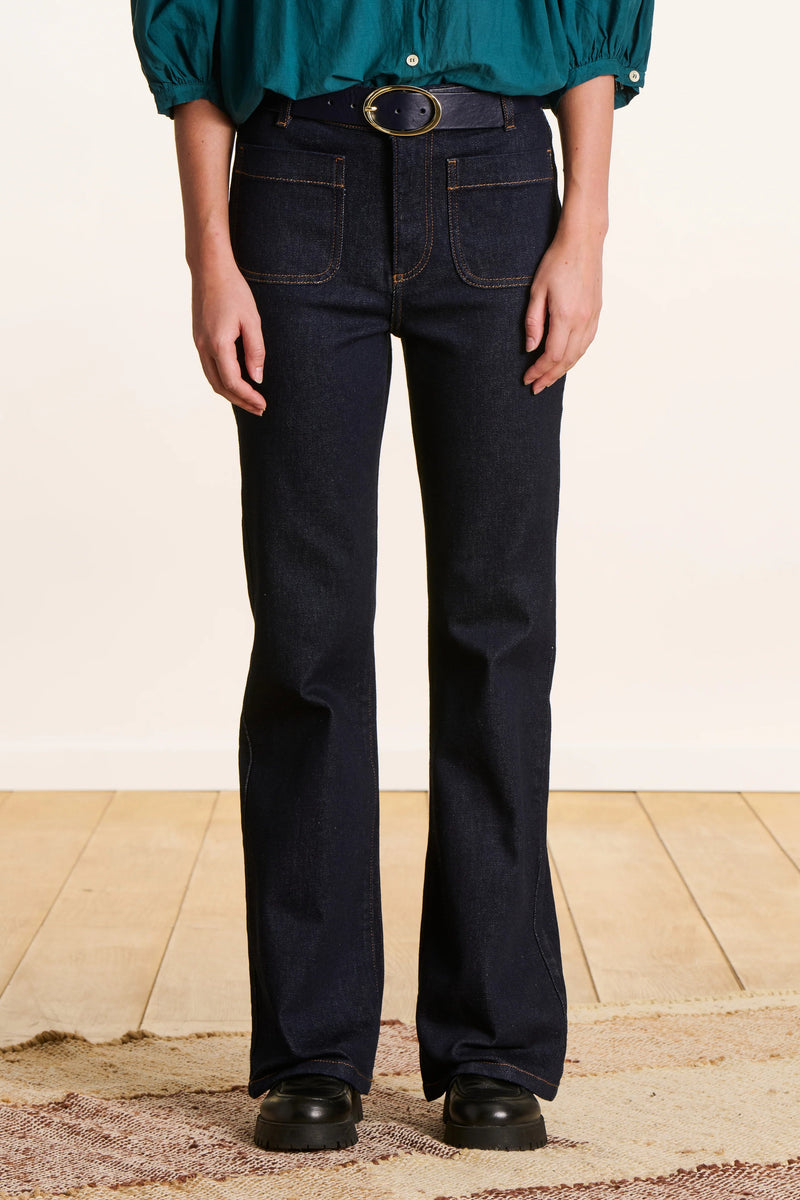 Bootcut Jean in Dark Denim