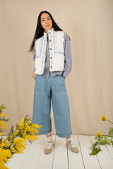Gwen Gillet in Ecru