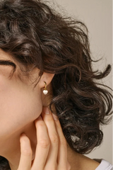 Amore Hoops in Daisy