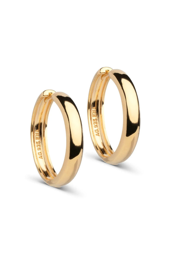 Classic hoops in Gold