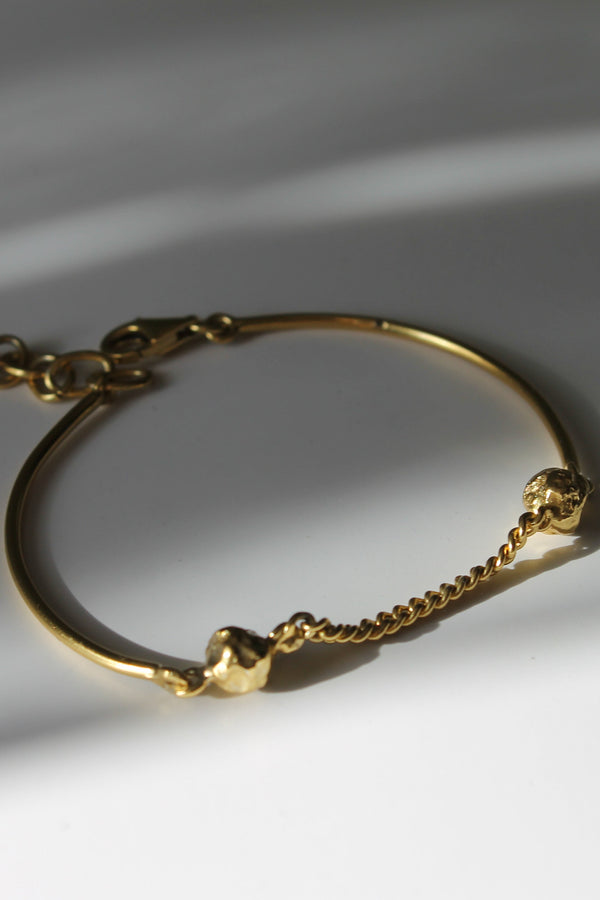 Carraig Bracelet in Gold