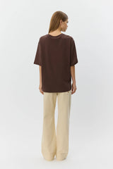 Le Club Slogan T-shirt in Brown