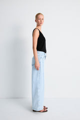 Tonat Light Wash Jean