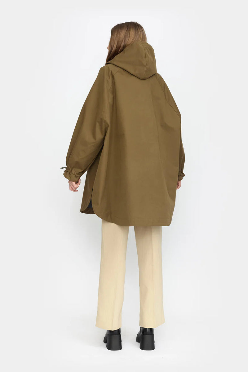 Poncho in Army Green