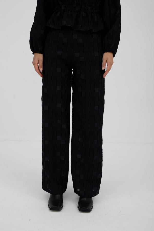 Queens Trousers in Black