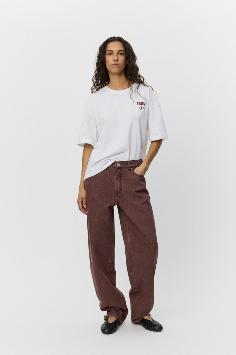 'Slow down' Slogan Tee