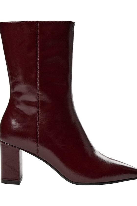 Piper Boots in Burgundy