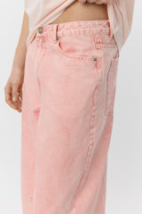 Tapered Fit Jeans in Light Rose