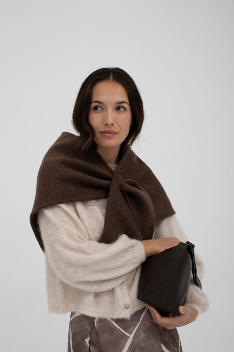 Sentier Scarf in Chocolate