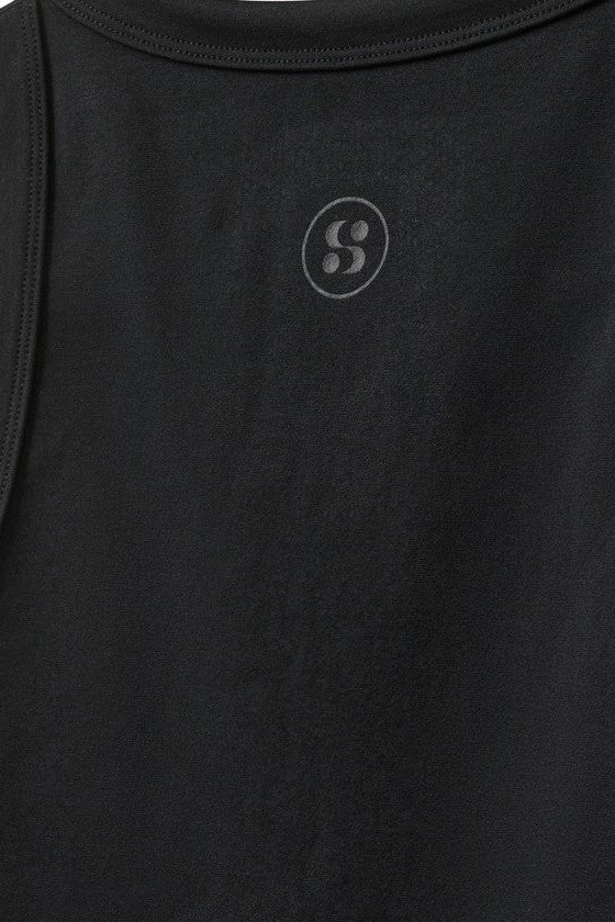 Seamless Racerback Sports Top in Black