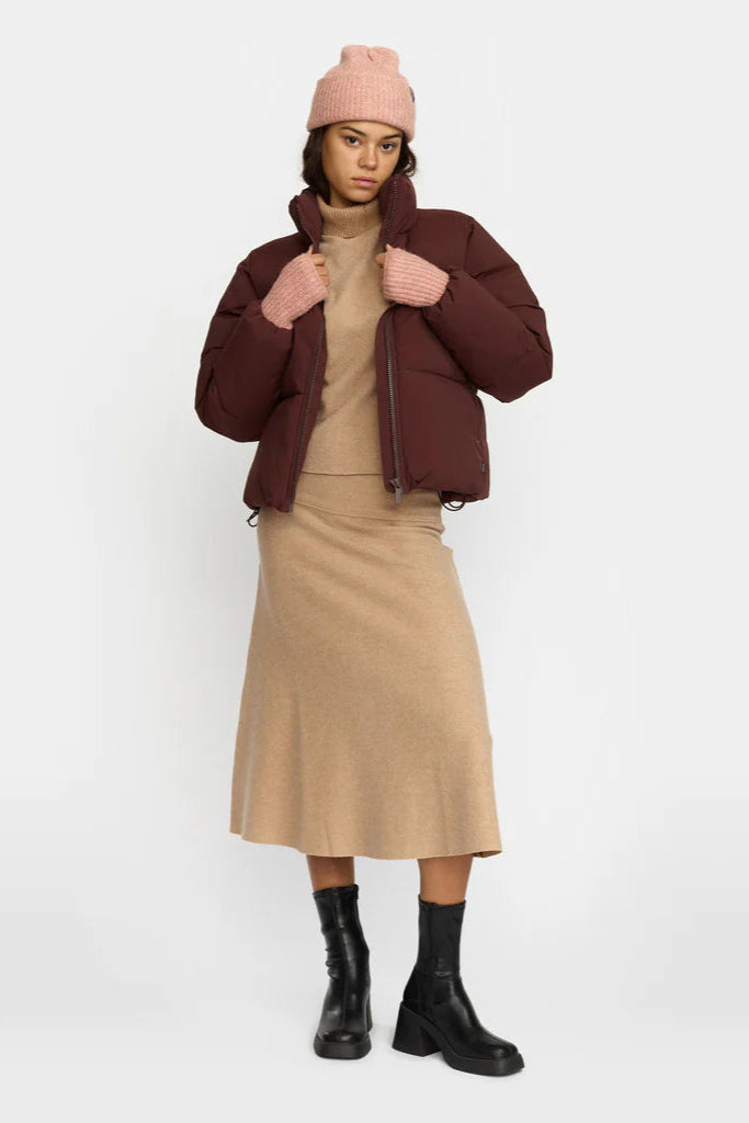 Short Puffer in Burgundy