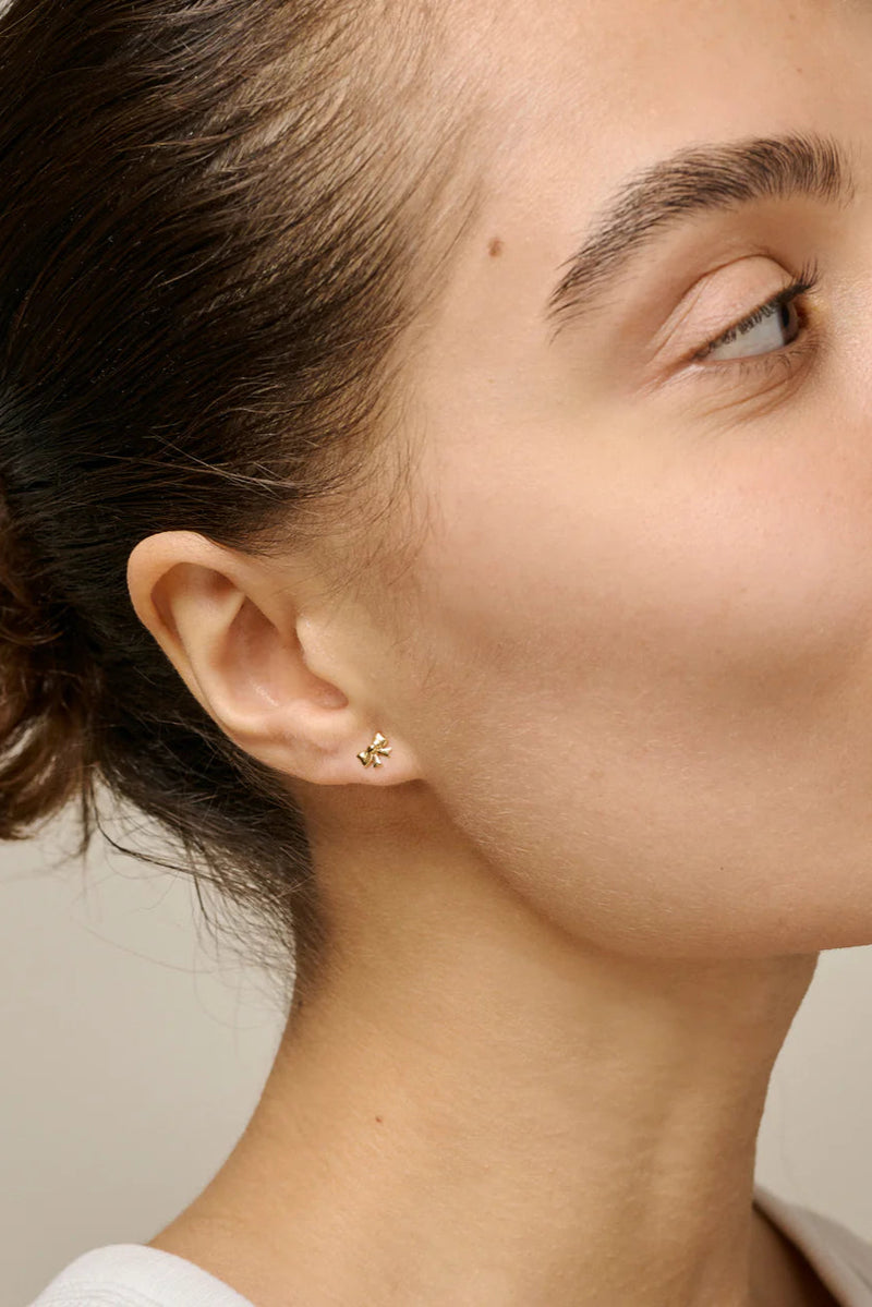 Bow  Studs in Gold