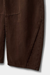 Barrel Shaped Jeans in Dark Brown