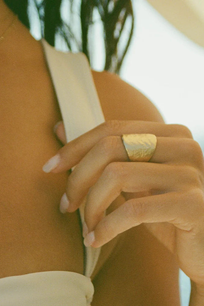 Luna Ring