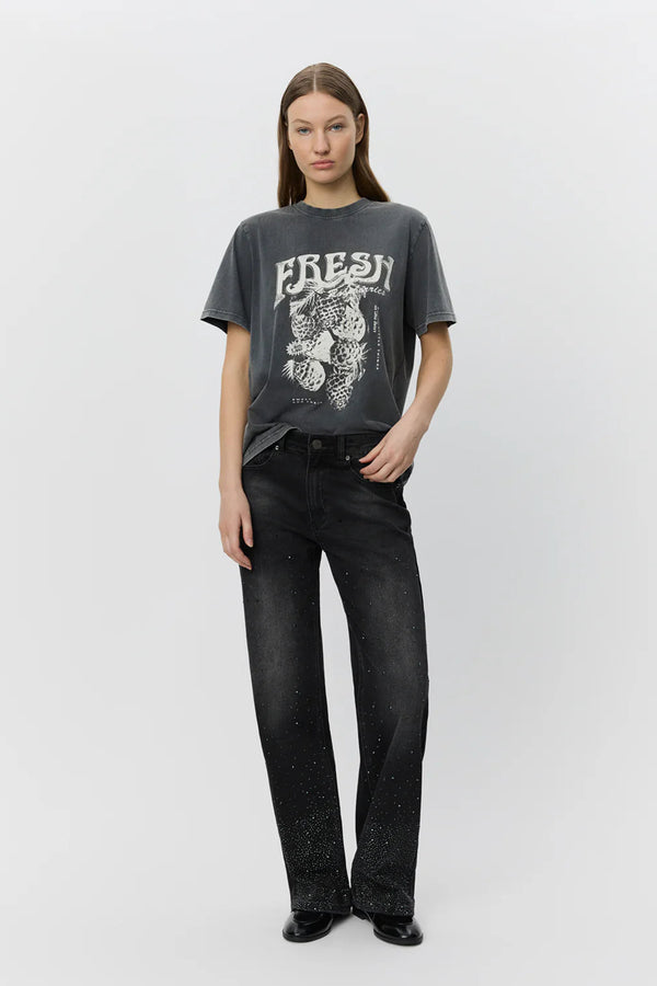 'Fresh' Slogan Tee in Washed Black