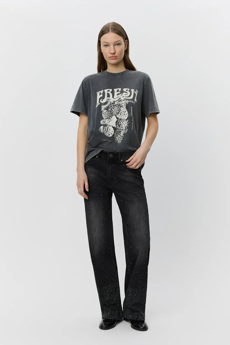'Fresh' Slogan Tee in Washed Black