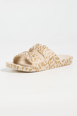 Leonie Stone Sliders