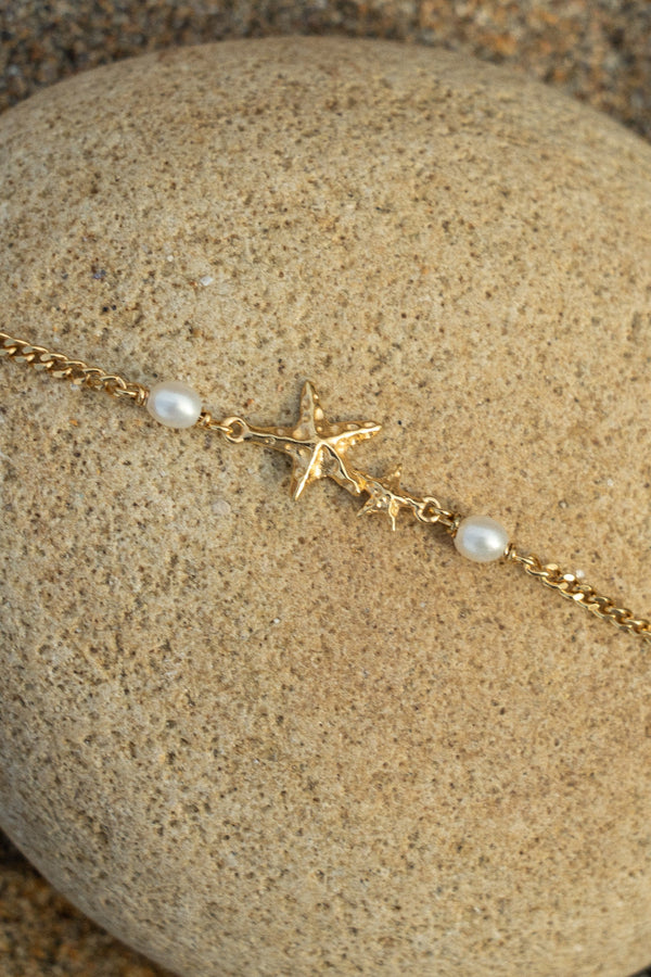 Starfish Pearl Bracelet in Gold