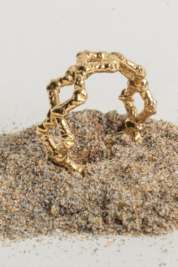 Coastal Knot Ring in Gold