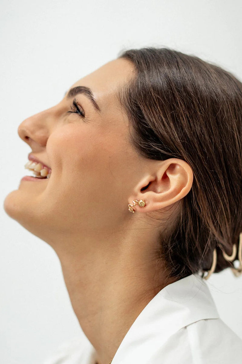 Twirl Hoop Earring Gold