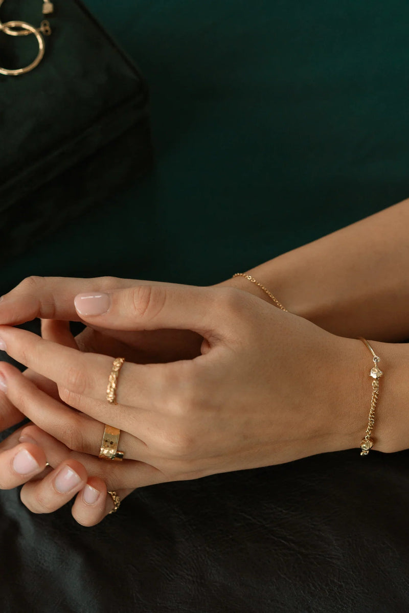 Carraig Bracelet in Gold