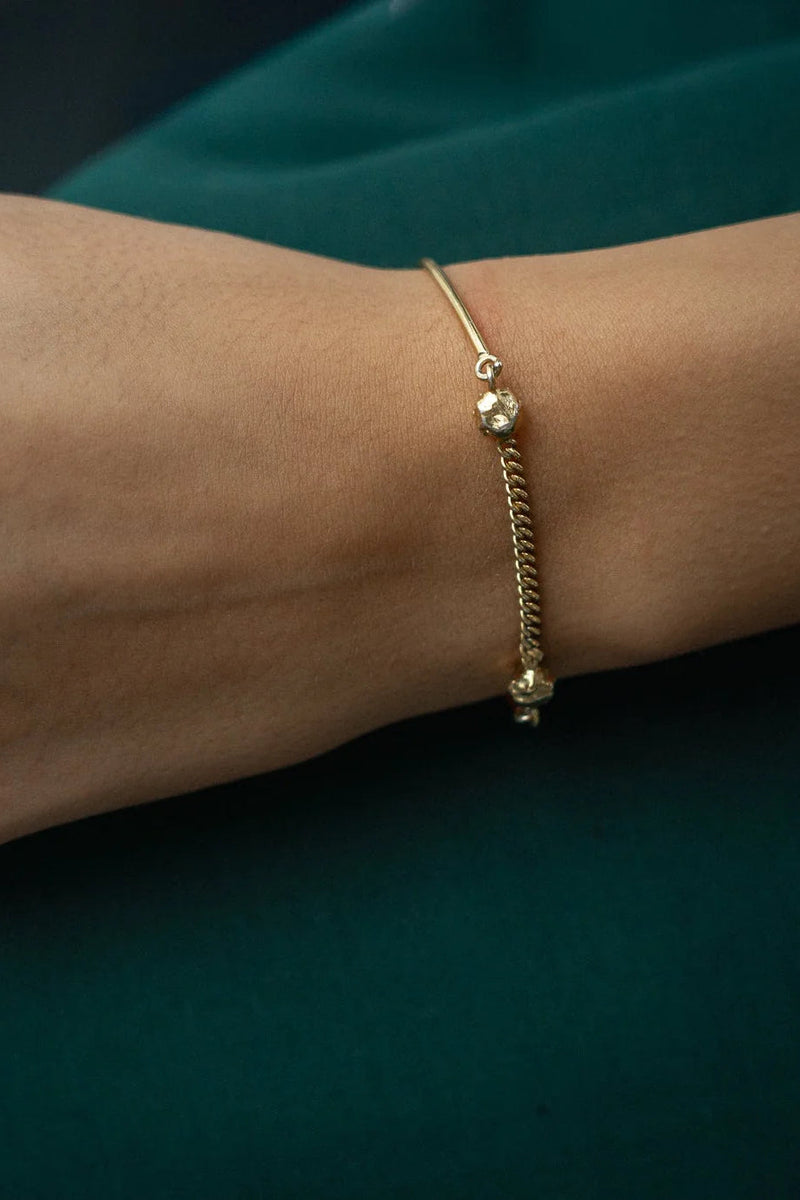 Carraig Bracelet in Gold
