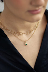 Checker Pendant Green in Gold