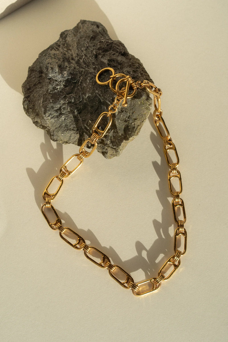 Arc Loop Chain Gold