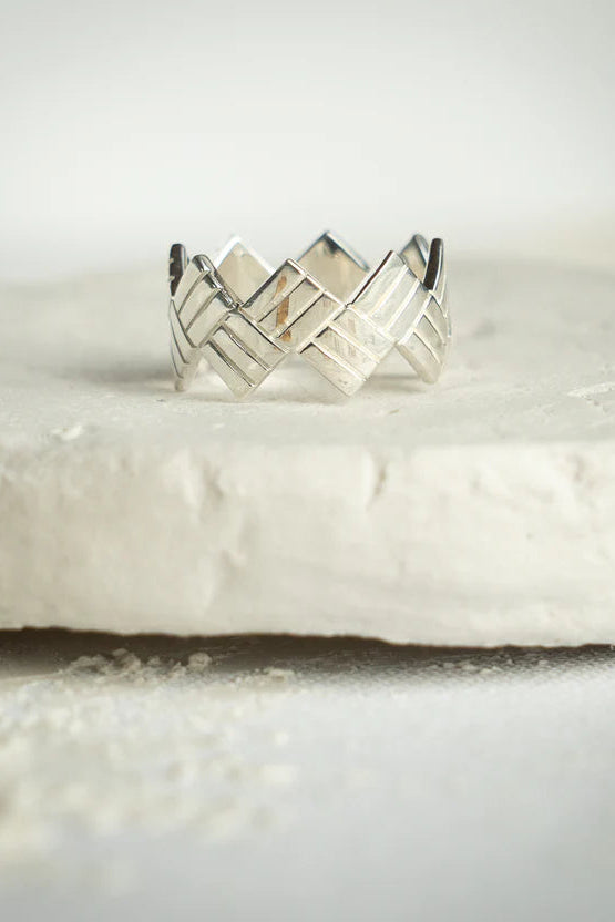 Crown Ring in Silver