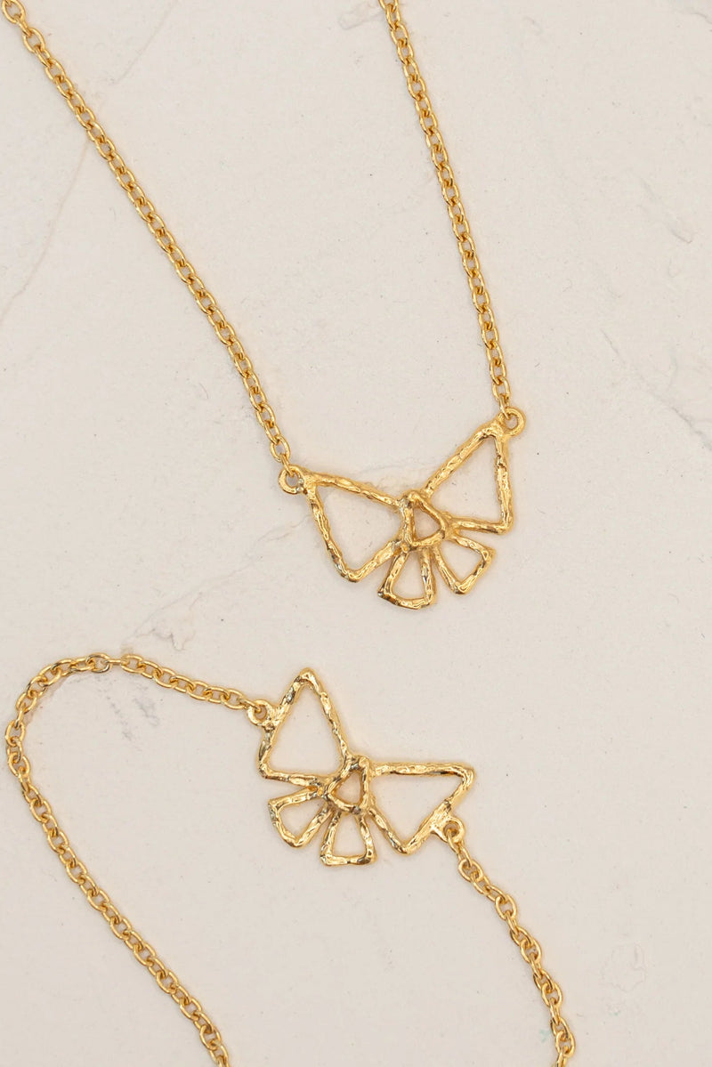 Bow Necklace