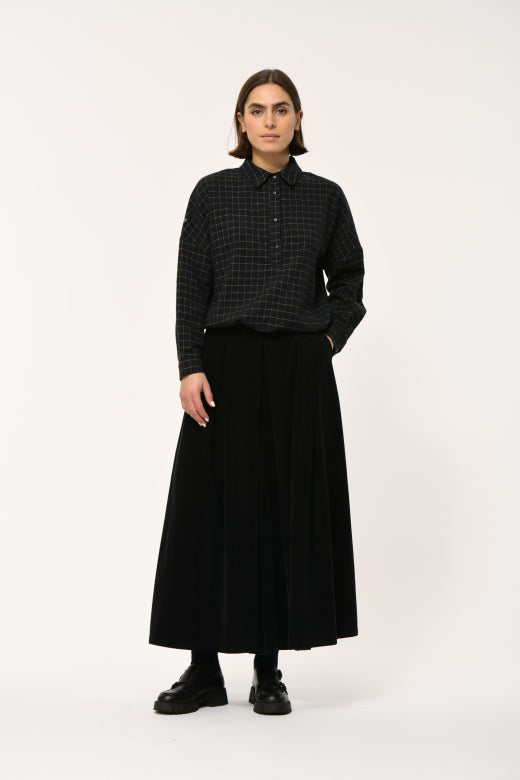 Wide-Leg Corduroy Culottes in Black
