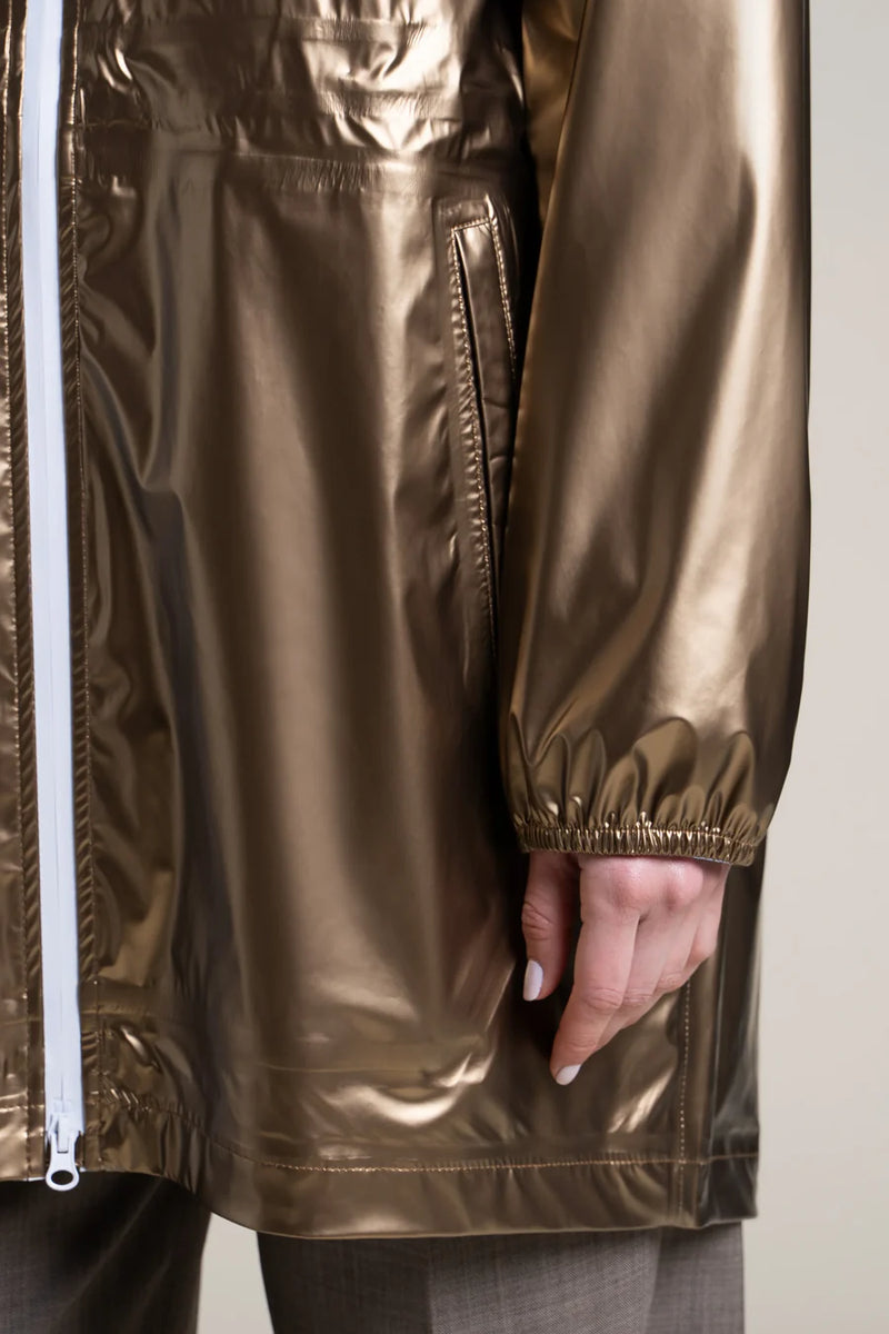 Versailles Raincoat in Gold